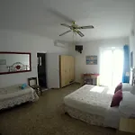Sea View Di Amedeo Oda ve Kahvaltı 4*