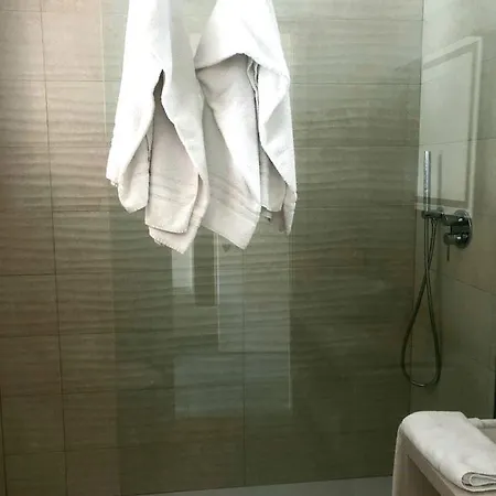 住宿加早餐酒店 Sea View Di Amedeo 4*