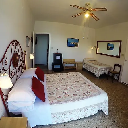 Sea View Di Amedeo Oda ve Kahvaltı 4*